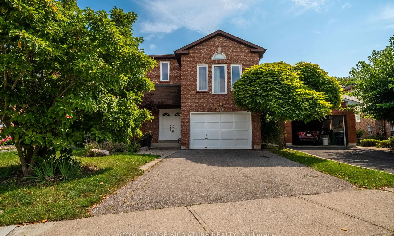 3569 Nutcracker Dr, Mississauga, ON L5N 6G1