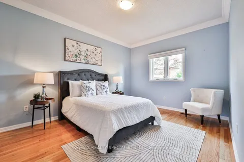205 Ellis Cres, Milton, ON L9T 6B5