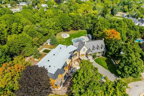1134 Truman Ave, Oakville, ON L6H 1Y8