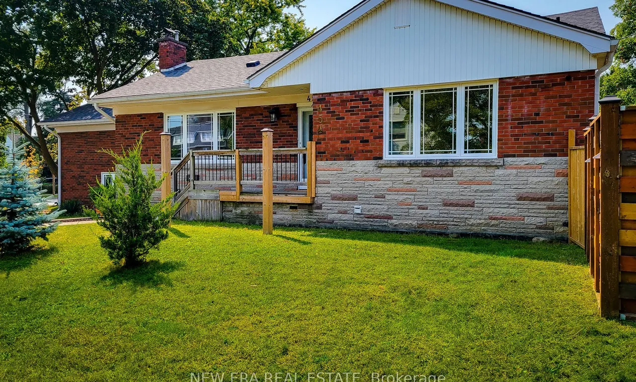 454 Mayzel Rd, Burlington, ON L7R 3C3