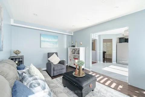 44 Kershaw St, Brampton, ON L7A 2A5