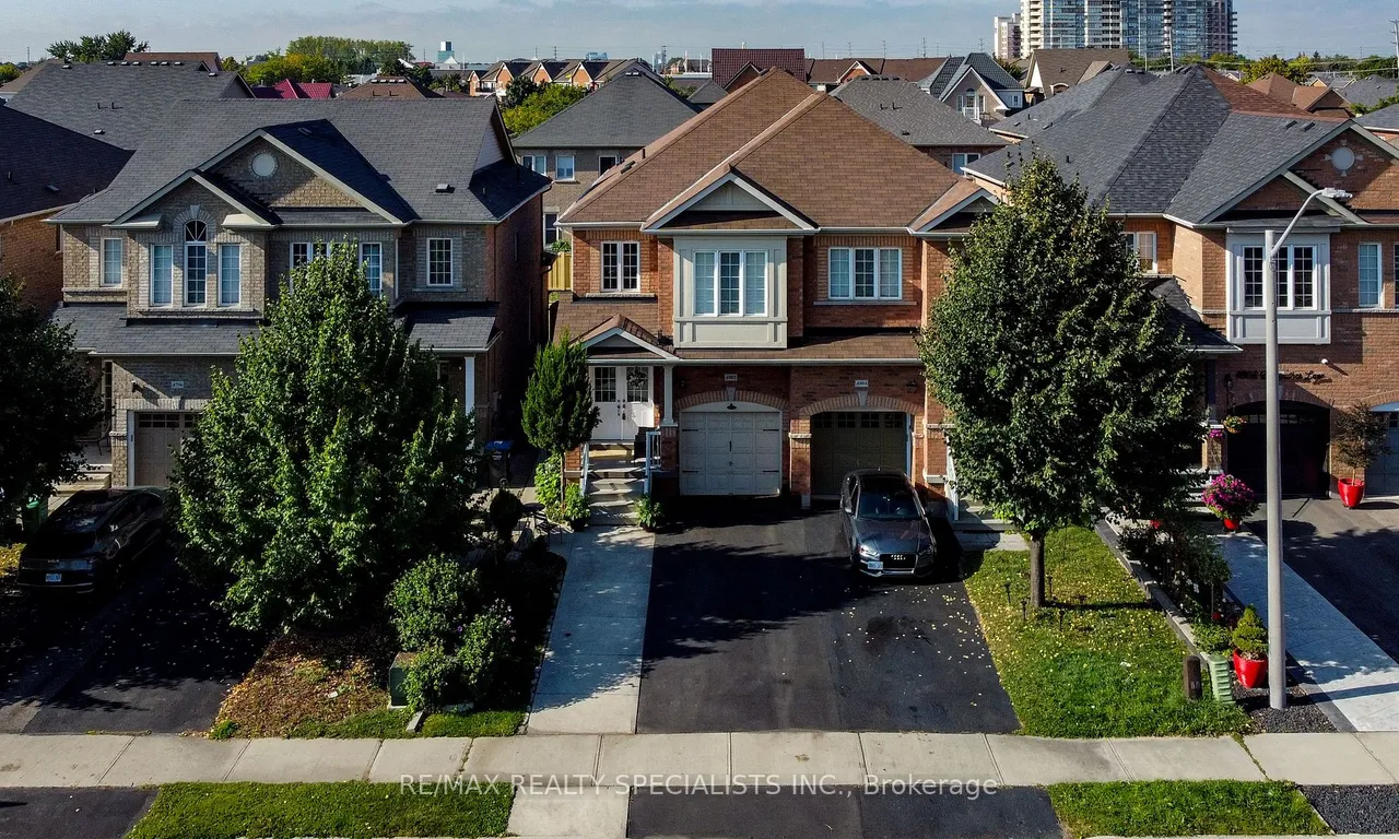 4802 Bluefeather Line, Mississauga, ON L5R 0E2