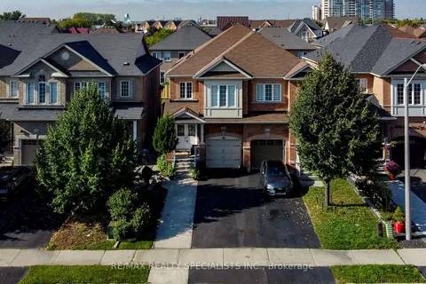 4802 Bluefeather Line, Mississauga, ON L5R 0E2