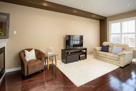 4802 Bluefeather Line, Mississauga, ON L5R 0E2
