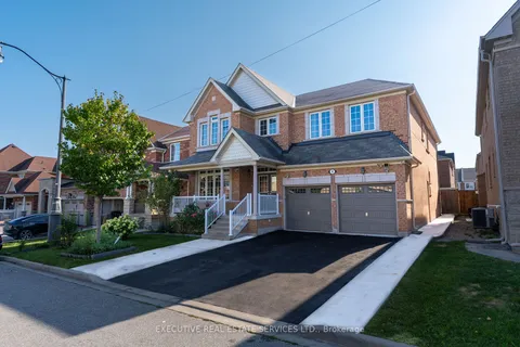 8 Gosling St, Brampton, ON L6Y 0V2