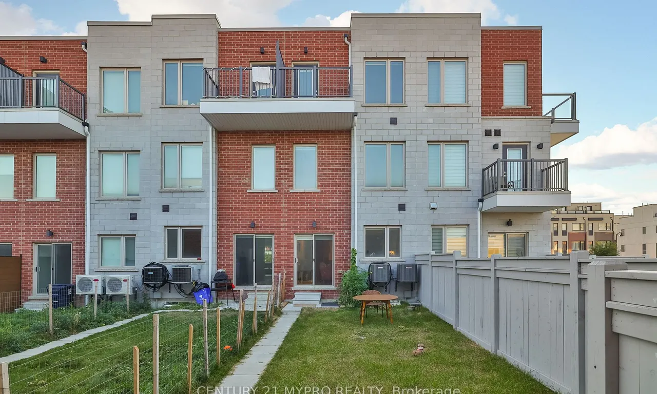 131 William Duncan Rd, Toronto, ON M3K 0C7