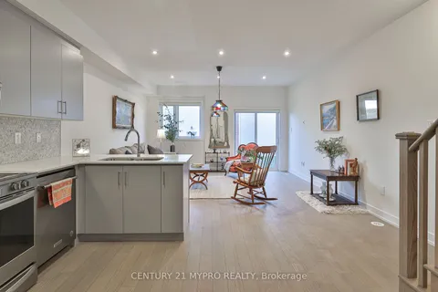 131 William Duncan Rd, Toronto, ON M3K 0C7