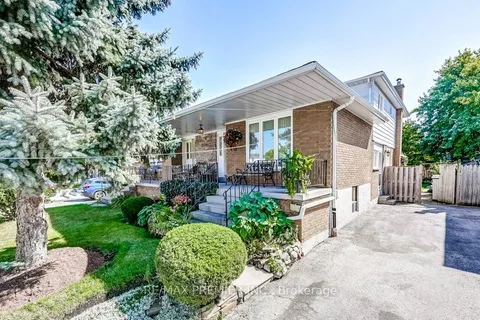 2360 Whaley Dr, Mississauga, ON L5B 2B5