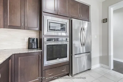 15 Ingleside Rd, Brampton, ON L6Y 0Z2