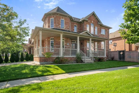 142 George Robinson Dr, Brampton, ON L6Y 2X6