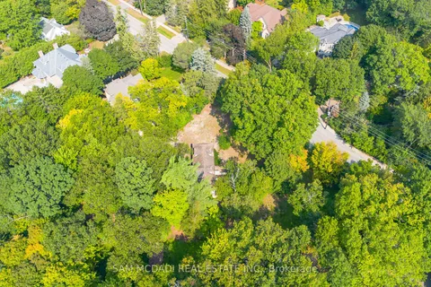 1322 Birchview Dr, Mississauga, ON L5H 3E4