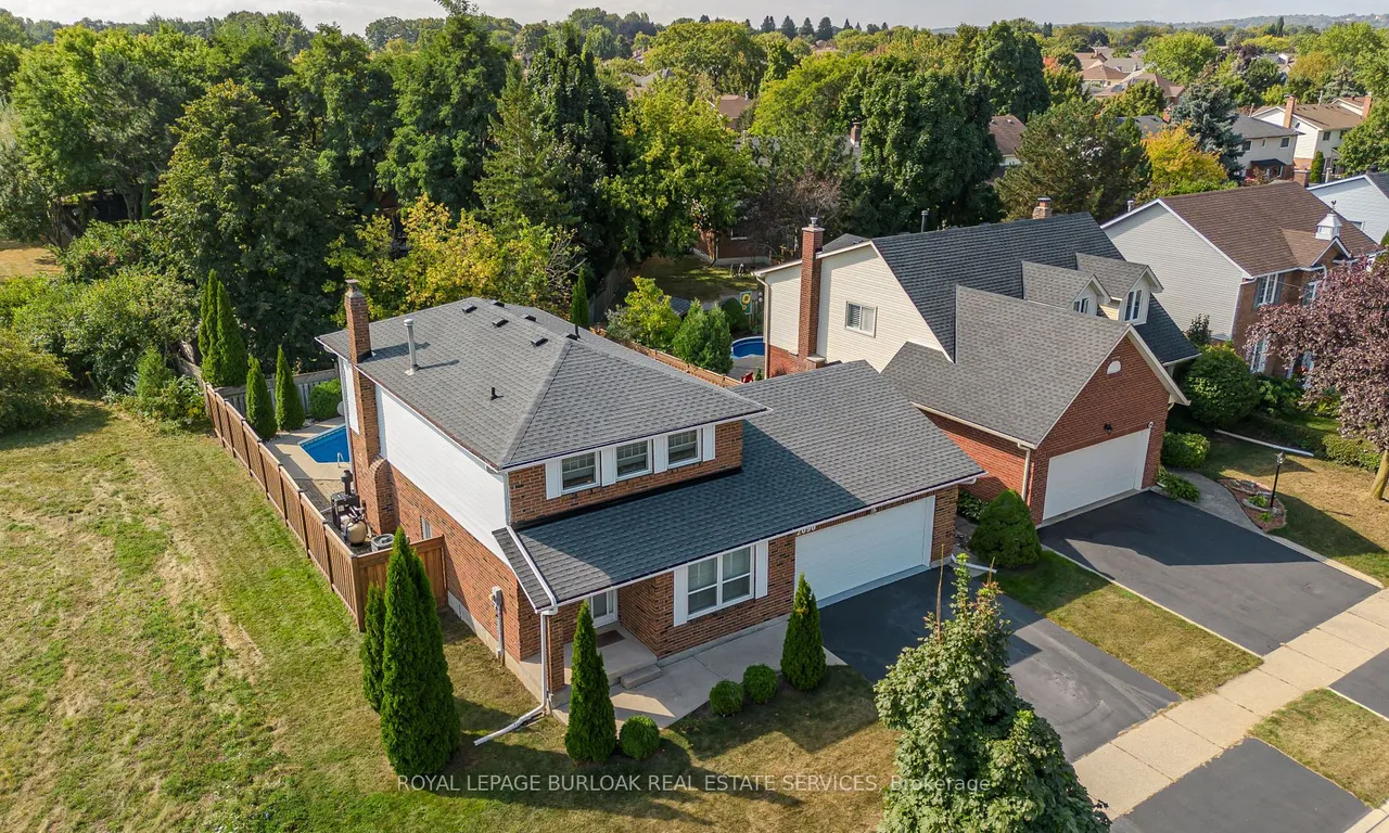 2090 Deer Run Ave, Burlington, ON L7M 2N8