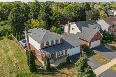 2090 Deer Run Ave, Burlington, ON L7M 2N8