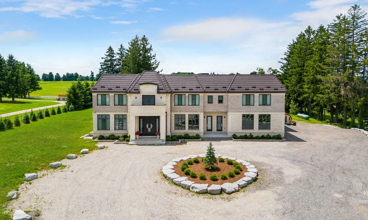 15696 Kennedy Rd, Caledon, ON L7C 2G6