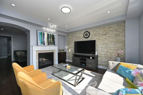 3974 WORTHVIEW Pl, Mississauga, ON L5N 6S7