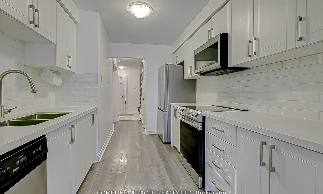 17 Clover Bloom Rd, Brampton, ON L6R 1R8