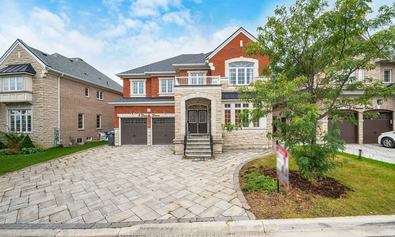 8 Decorso Dr, Brampton, ON L6P 3T7