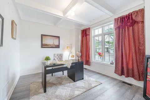 8 Decorso Dr, Brampton, ON L6P 3T7