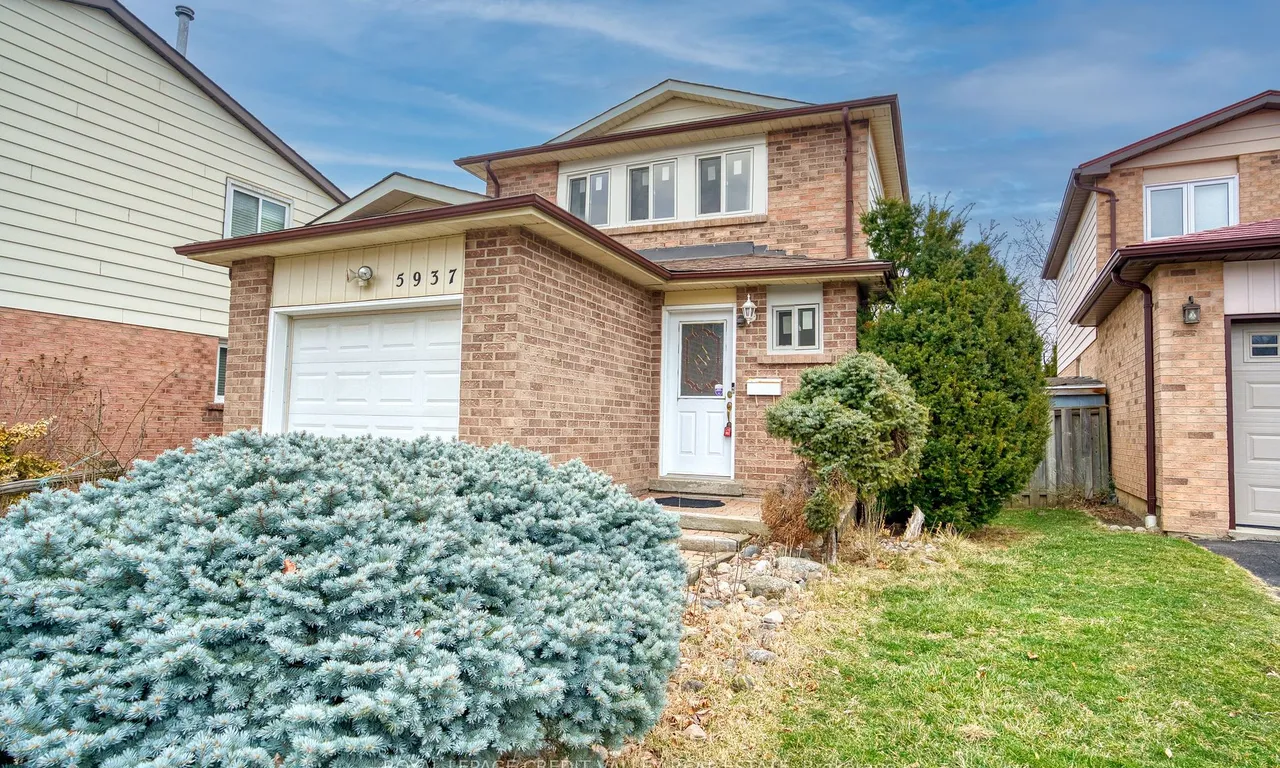 5937 Shandwick Pl, Mississauga, ON L5M 2M7