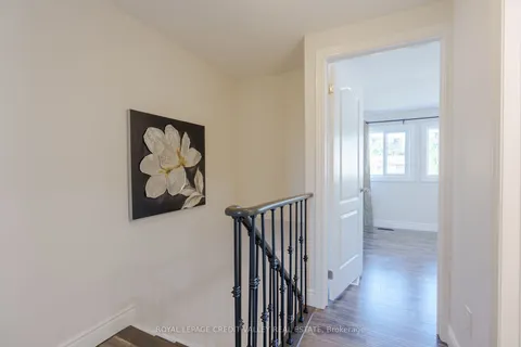 5937 Shandwick Pl, Mississauga, ON L5M 2M7