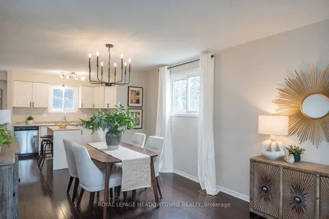 586 Hayward Cres, Milton, ON L9T 4W7