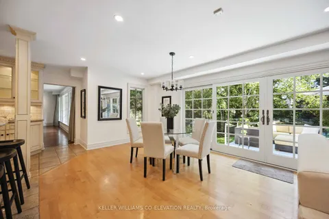 43 Edenbridge Dr, Toronto, ON M9A 3E8