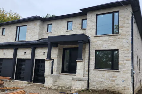 1264 St Marys Ave, Mississauga, ON L5E 1H7