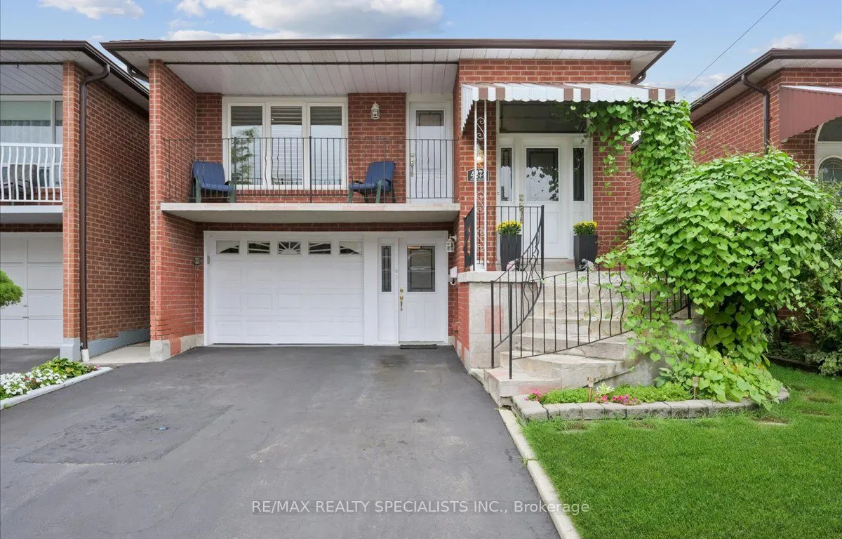 4271 Curia Cres, Mississauga, ON L4Z 2X9