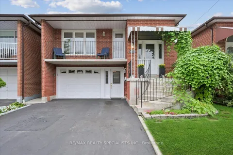 4271 Curia Cres, Mississauga, ON L4Z 2X9