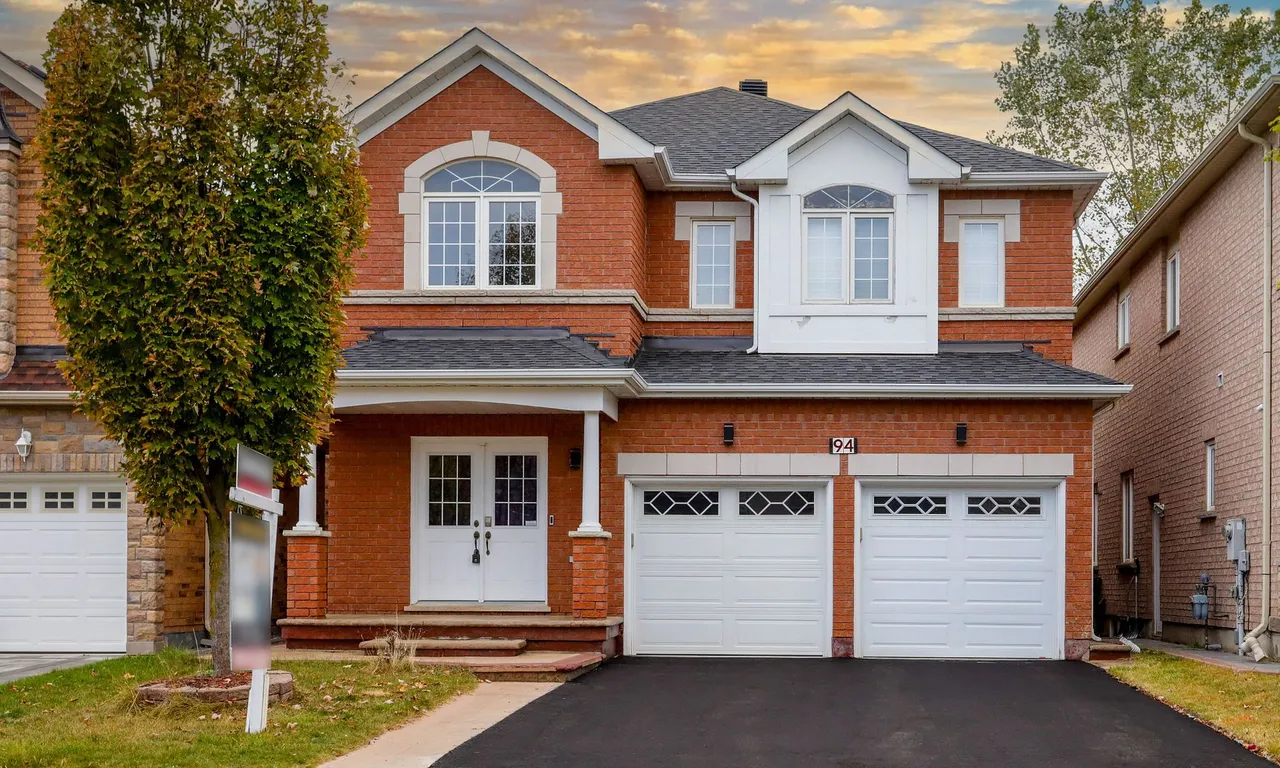 94 SIR JACOBS Cres, Brampton, ON L7A 3T5