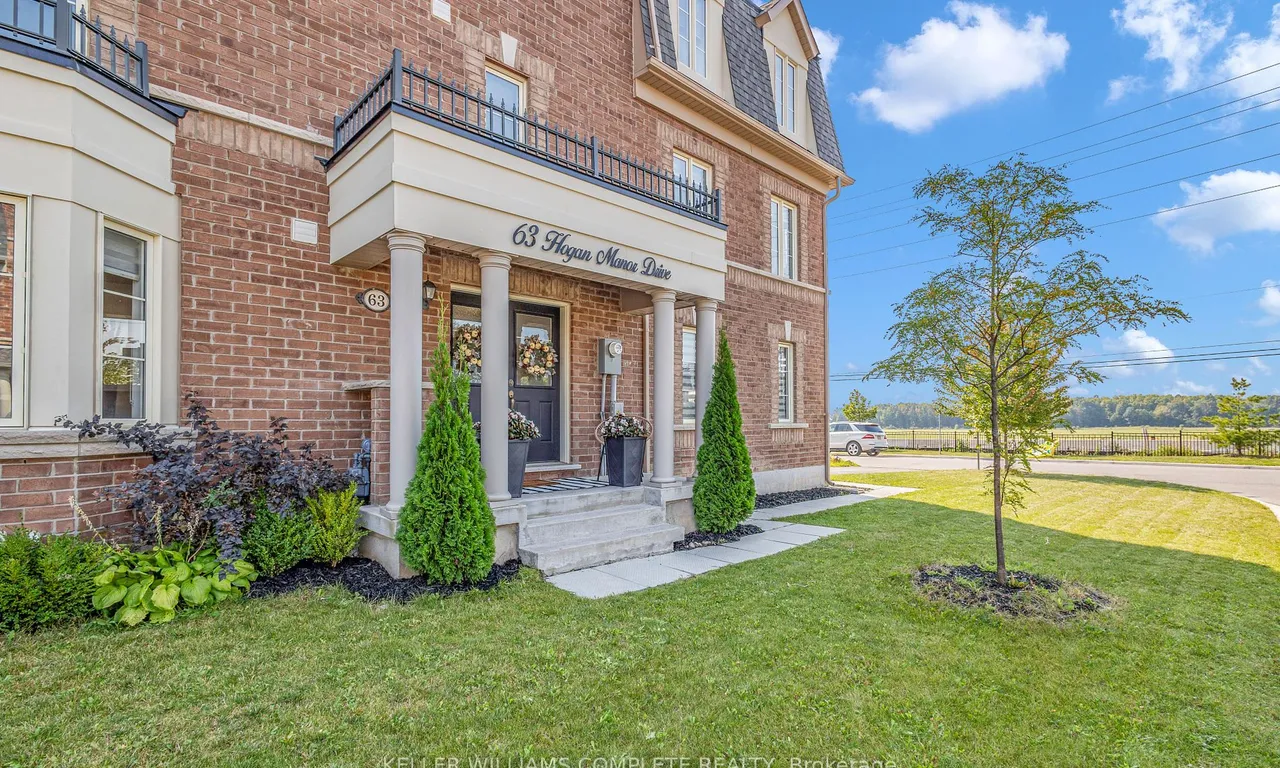 63 Hogan Manor Dr, Brampton, ON L7A 4V2