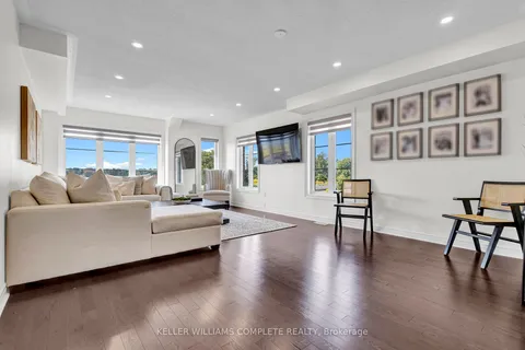 63 Hogan Manor Dr, Brampton, ON L7A 4V2