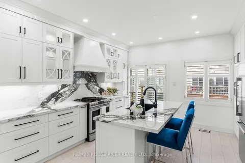 95 Piggott Mews, Toronto, ON M9N 0A7