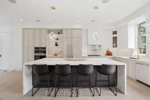 231 Falstaff Ave, Toronto, ON M6L 2G2