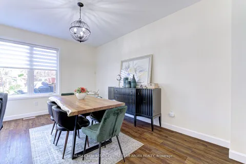 768 Dow Landing St, Milton, ON L9T 7P6