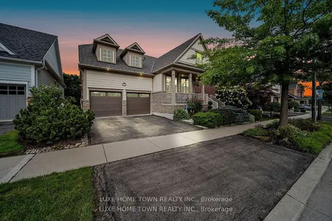 15 Scott Blvd, Milton, ON L9T 0R9