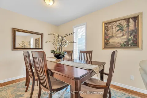 103 Bernice Cres, Toronto, ON M6N 1W7