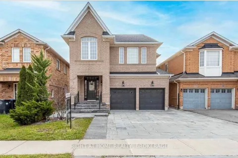 33 Crannyfield Dr, Brampton, ON L7A 3X2