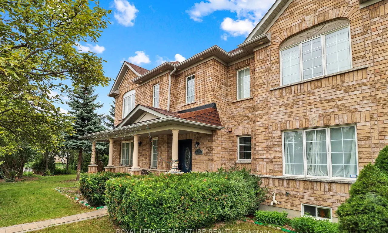 3218 Britannia Rd, Mississauga, ON L5M 6S9