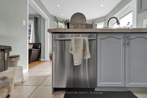 3218 Britannia Rd, Mississauga, ON L5M 6S9