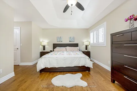 31 Scott Blvd, Milton, ON L9T 0R9