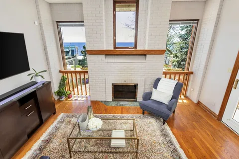 327A Lake Promenade, Toronto, ON M8W 1A6