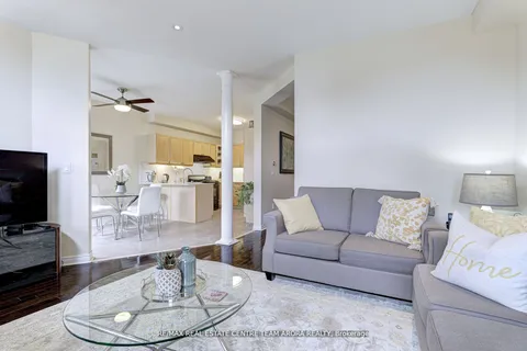 595 Warhol Way, Mississauga, ON L5W 1M2