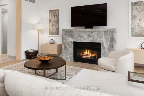 47 Ambleside Ave, Toronto, ON M8Z 2H8