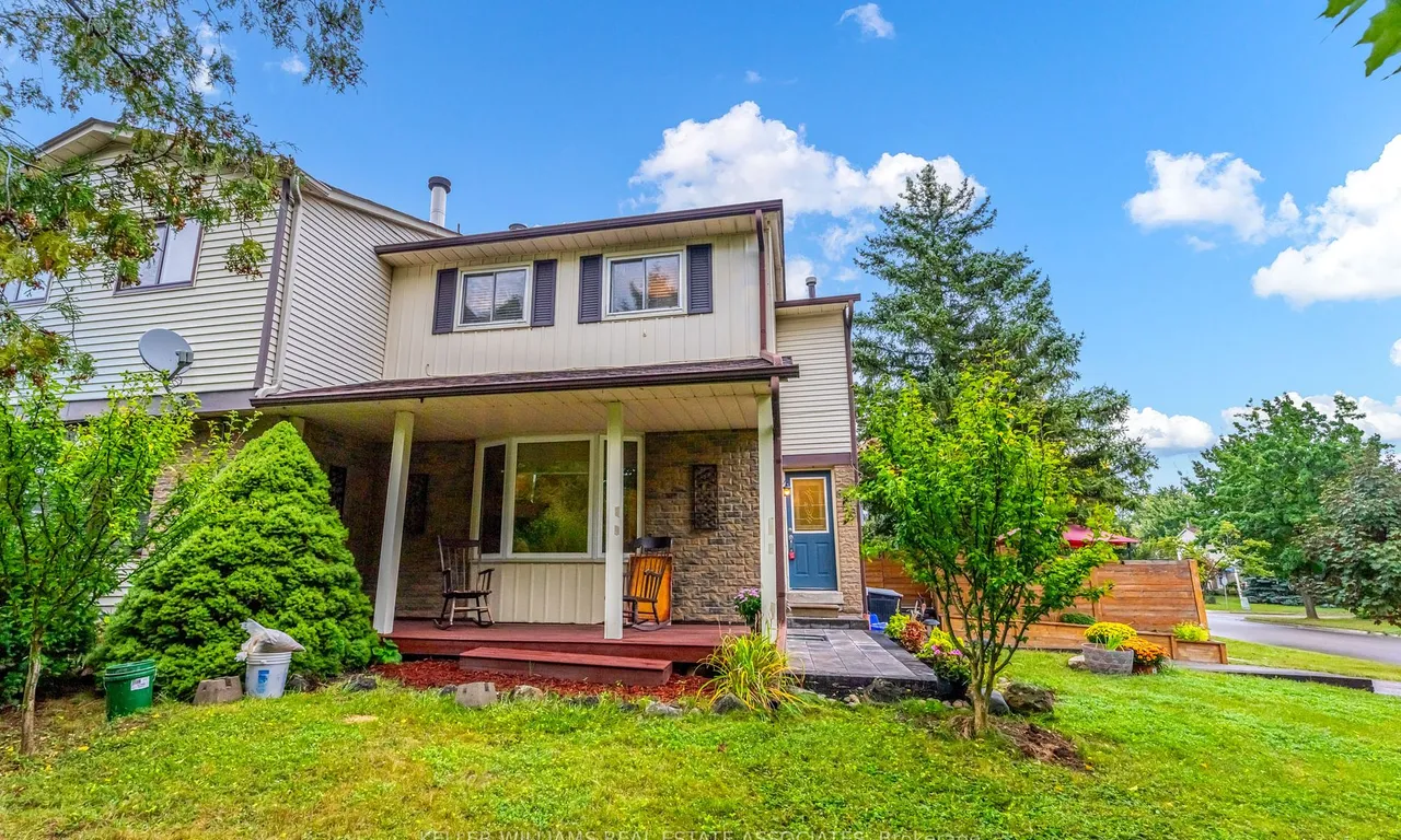 698 Middleton Cres, Milton, ON L9T 4C3
