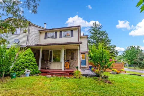 698 Middleton Cres, Milton, ON L9T 4C3
