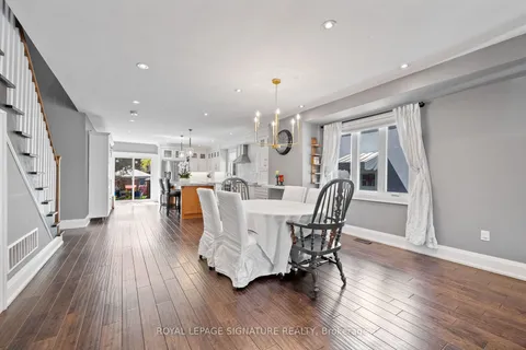 109 Symons St, Toronto, ON M8V 1V1