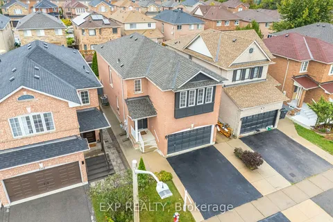 3308 Raindance Cres, Mississauga, ON L5N 8L7