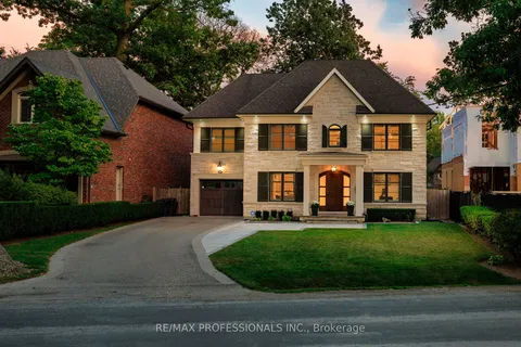 25 Herne Hill, Toronto, ON M9A 2W9