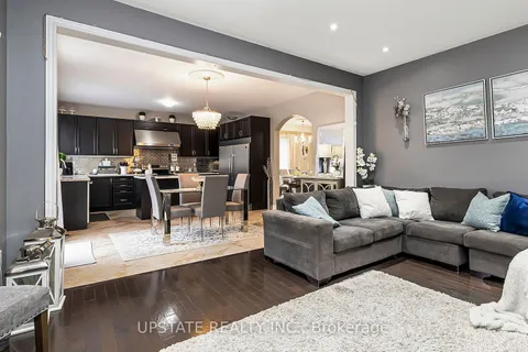 112 George Robinson Dr, Brampton, ON L6Y 0Z8